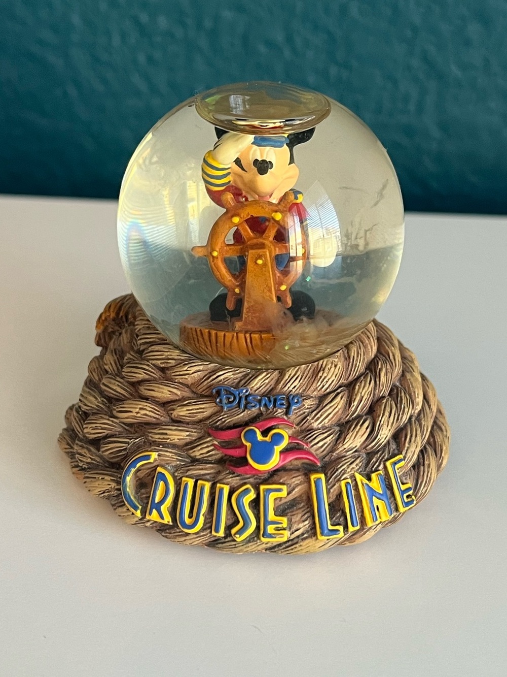 VTG 2000 Disney Cruise Line Captain Mickey Mouse Snow globe 2.5”